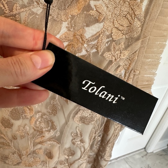 Tolani Relle Dress Beige Medium New - Picture 5 of 12